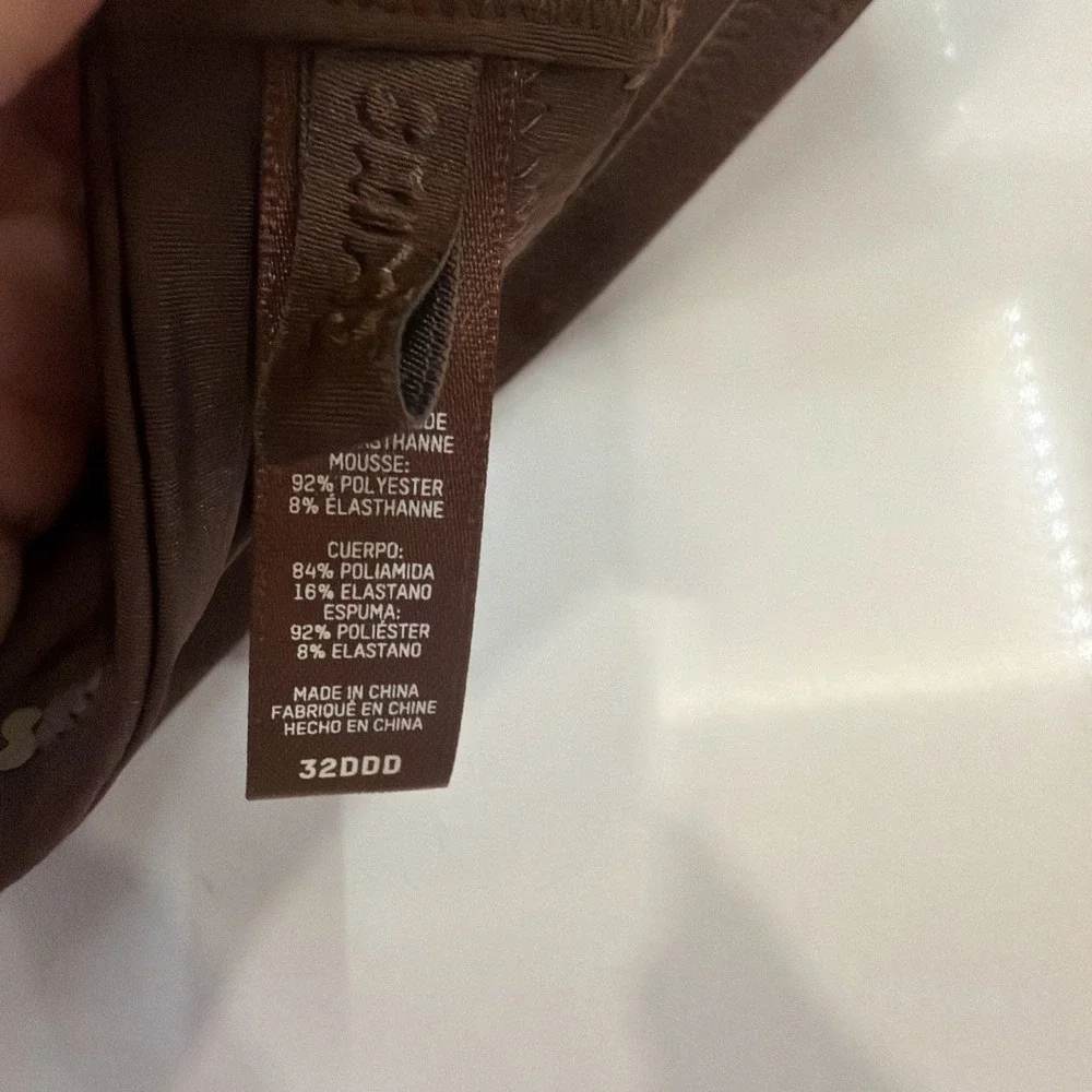 SKIMS Wireless Form Push-Up Plunge Bra in the Cocoa Brown 32DDD NEW! - Picture 4 of 5